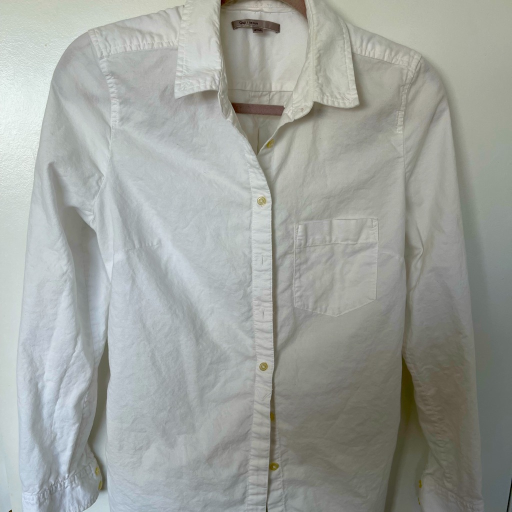 White Button Down - Gap Size M